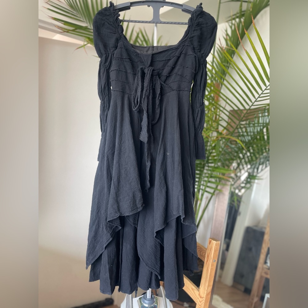 SIMSIM Wide neck Ruffled Midi Dress - Picture 2 of 10
